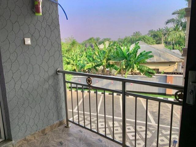 Luxury 3-Bedrooms, 3 Bathrooms Apartment At Oxford Villa Nnewi Exterior foto