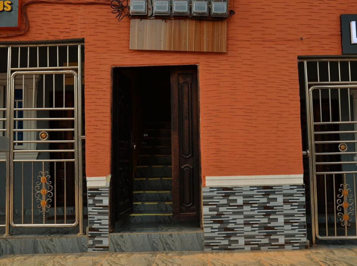 Luxury 3-Bedrooms, 3 Bathrooms Apartment At Oxford Villa Nnewi Exterior foto
