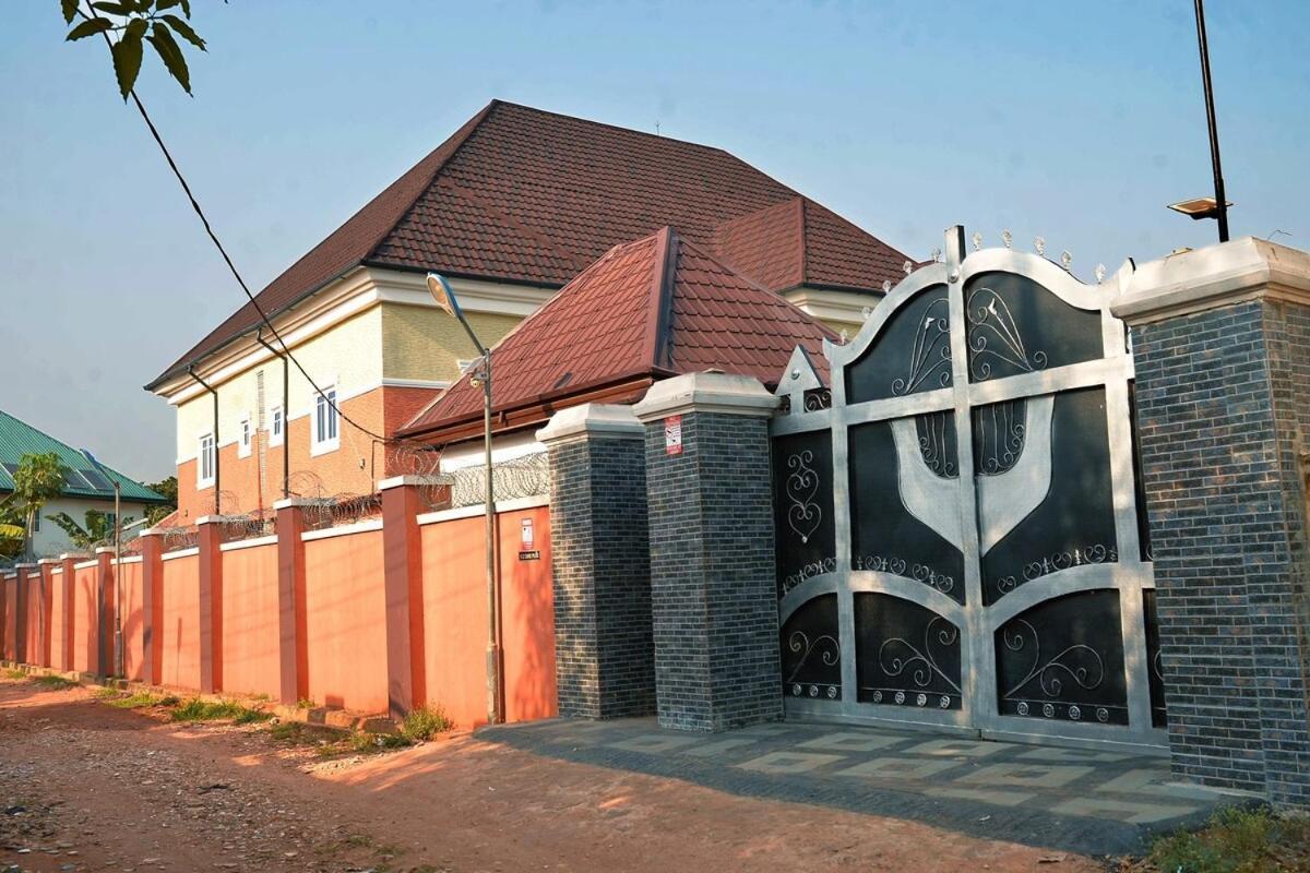 Luxury 3-Bedrooms, 3 Bathrooms Apartment At Oxford Villa Nnewi Exterior foto