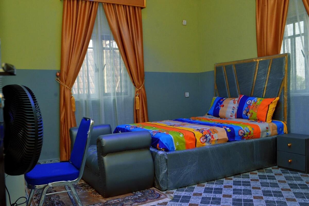 Luxury 3-Bedrooms, 3 Bathrooms Apartment At Oxford Villa Nnewi Exterior foto