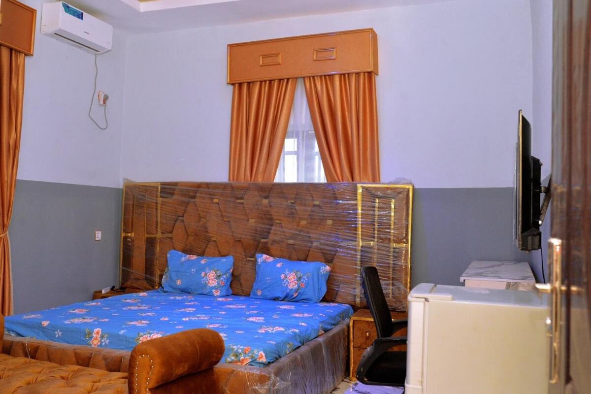 Luxury 3-Bedrooms, 3 Bathrooms Apartment At Oxford Villa Nnewi Exterior foto
