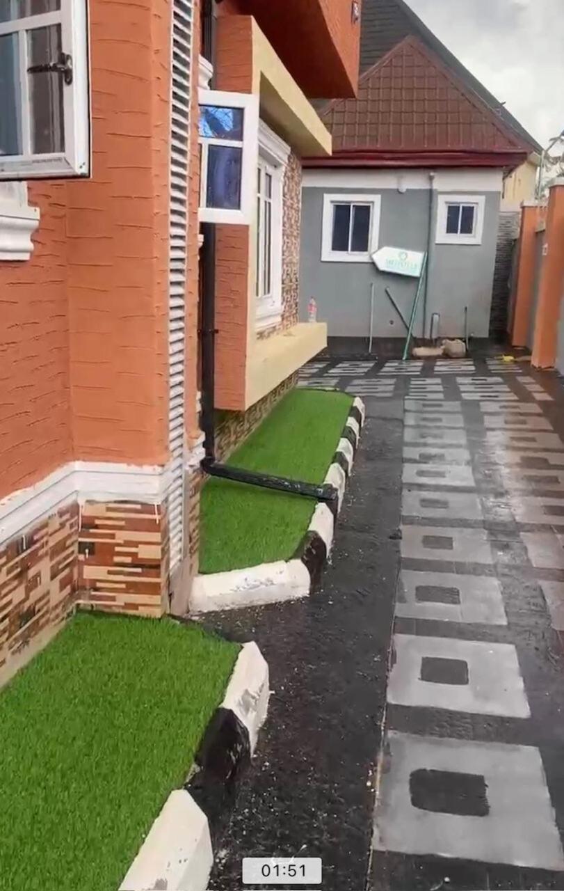 Luxury 3-Bedrooms, 3 Bathrooms Apartment At Oxford Villa Nnewi Exterior foto