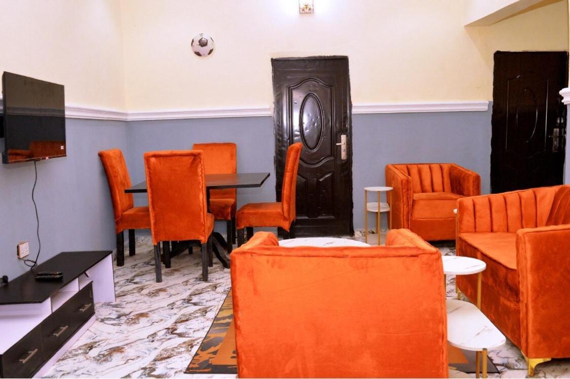 Luxury 3-Bedrooms, 3 Bathrooms Apartment At Oxford Villa Nnewi Exterior foto